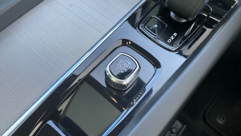 Volvo Xc60 2.0 T6 [350] RC PHEV Core Bright 5dr AWD Gtron Estate